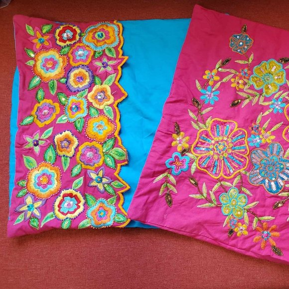Other - Beautiful Pillow Covers x2